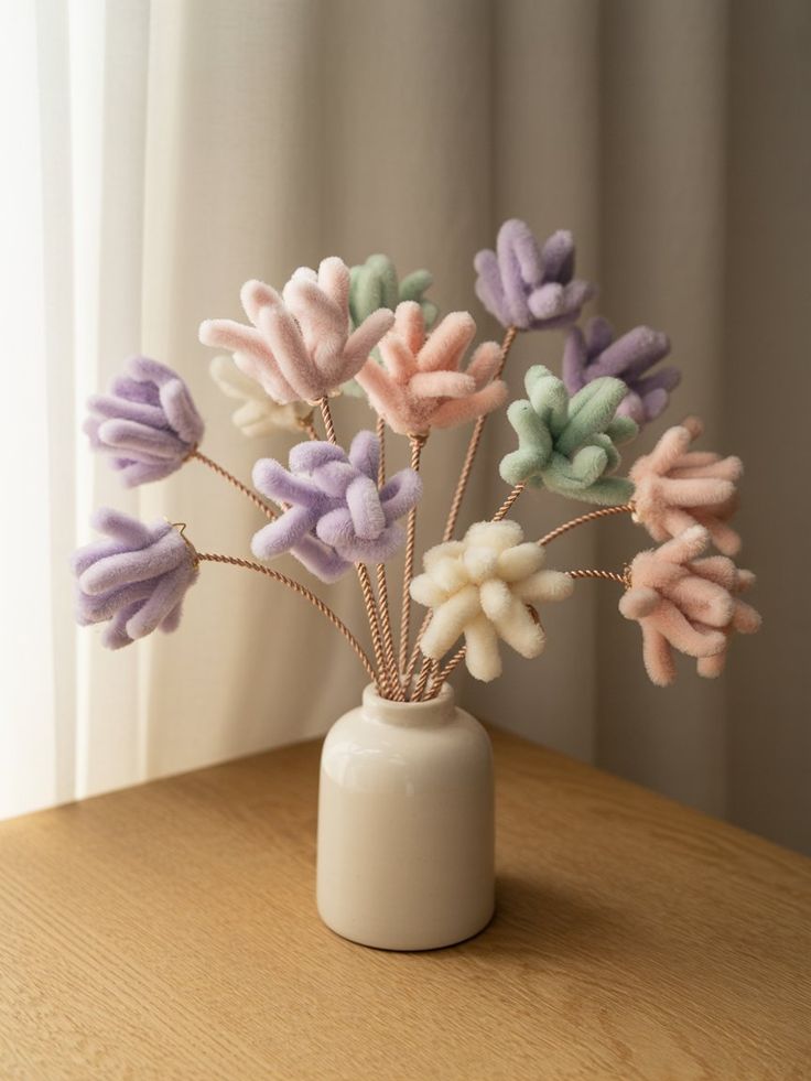 DIY Pipe Cleaner Flowers for Home Decor, Gifts & Weddings cute pipe cleaner flower bouquet ideas for easy diy crafts