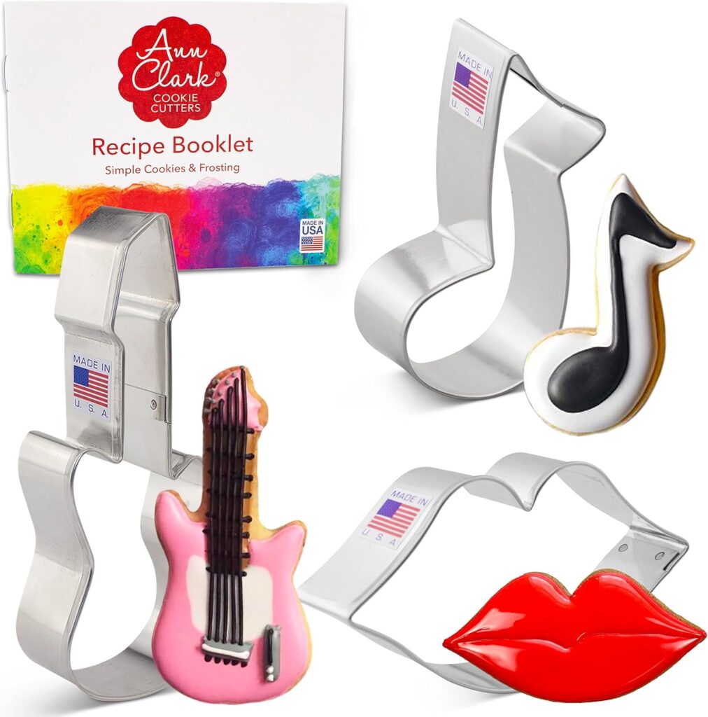 themed cookie cutters by decoor with mee