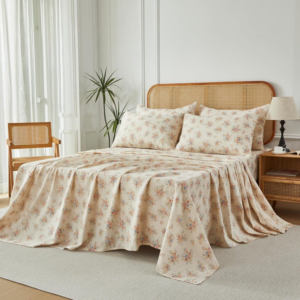 floral beding by decoor with mee