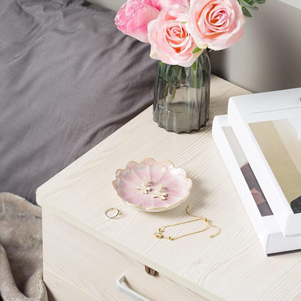 Fresh Off the Market Bridal Shower Theme: 17 Chic Decor Ideas Brides Will Love ring holder by decoor with mee