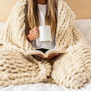 chunky knit throw blanket